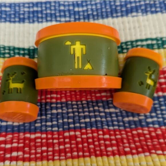 Vintage drum shape native American salt and pepper and container 70s - Picture 1 of 8